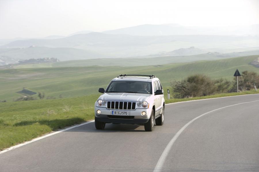  Jeep Grand Cherokee 2005 года  (фото 49 из 133)